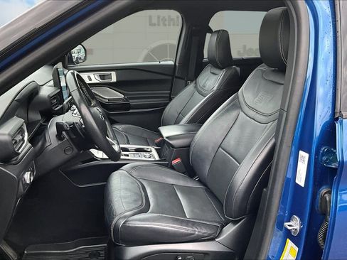 Used 2021 Ford Explorer ST w/ ST Street Pack image 11