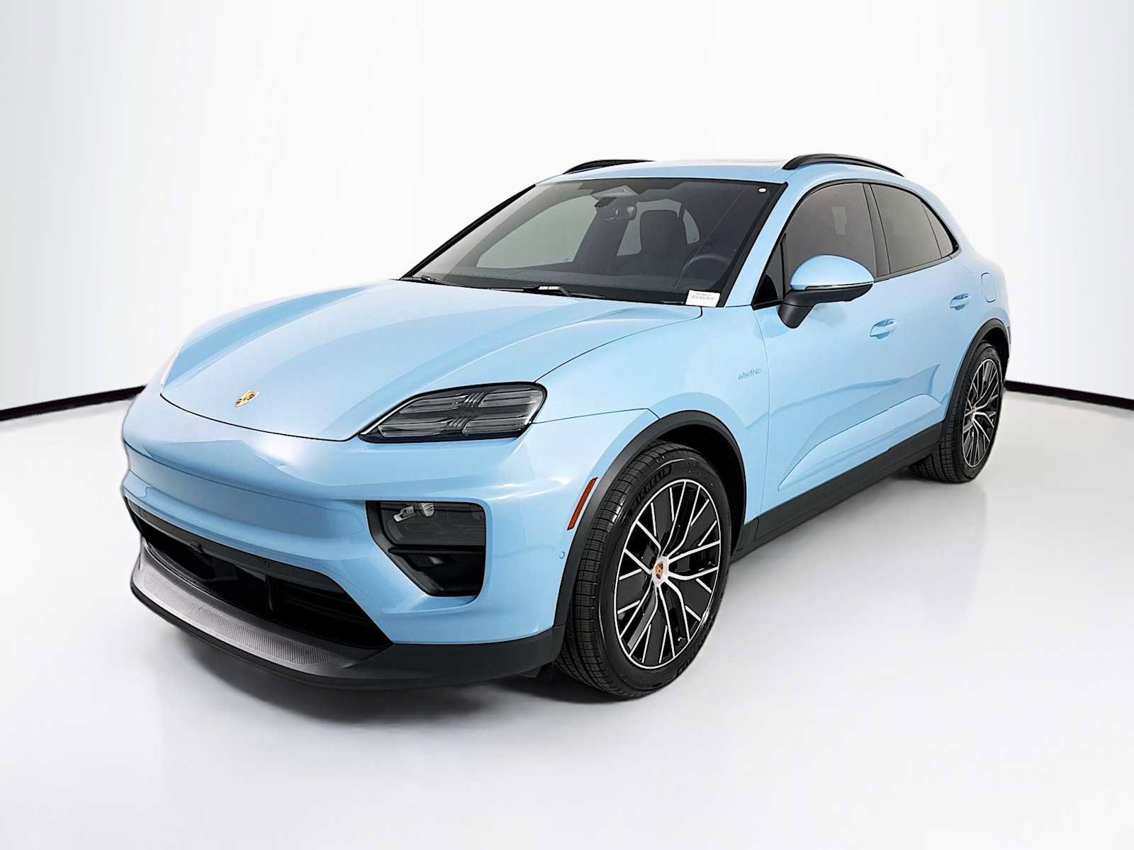 Used 2026 Porsche Macan Electric RWD image 1