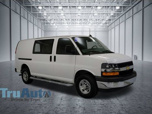 Used 2021 Chevrolet Express 2500 w/ Driver Convenience Package RWD image 1