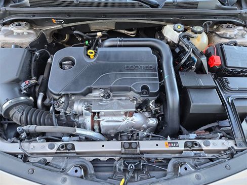 Used 2024 Chevrolet Malibu LT image 33