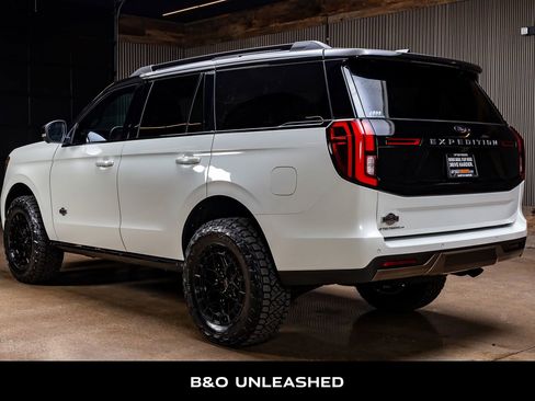 Used 2025 Ford Expedition King Ranch image 7