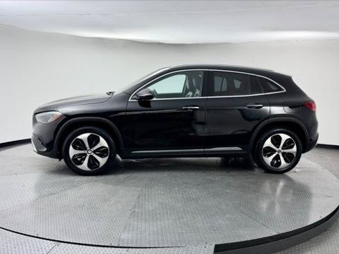 Used 2025 Mercedes-Benz GLA 250 image 3