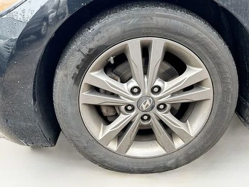 Used 2018 Hyundai Elantra SEL image 10