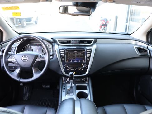 Used 2023 Nissan Murano SV w/ SV Midnight Edition Package image 17