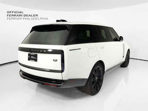 Used 2023 Land Rover Range Rover Long Wheelbase SE AWD/4WD image 7