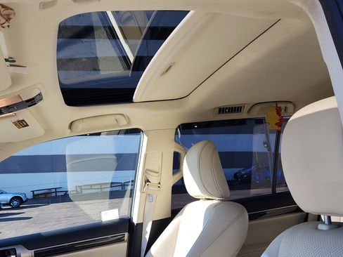 Used 2020 Lexus GX 460 Luxury image 21