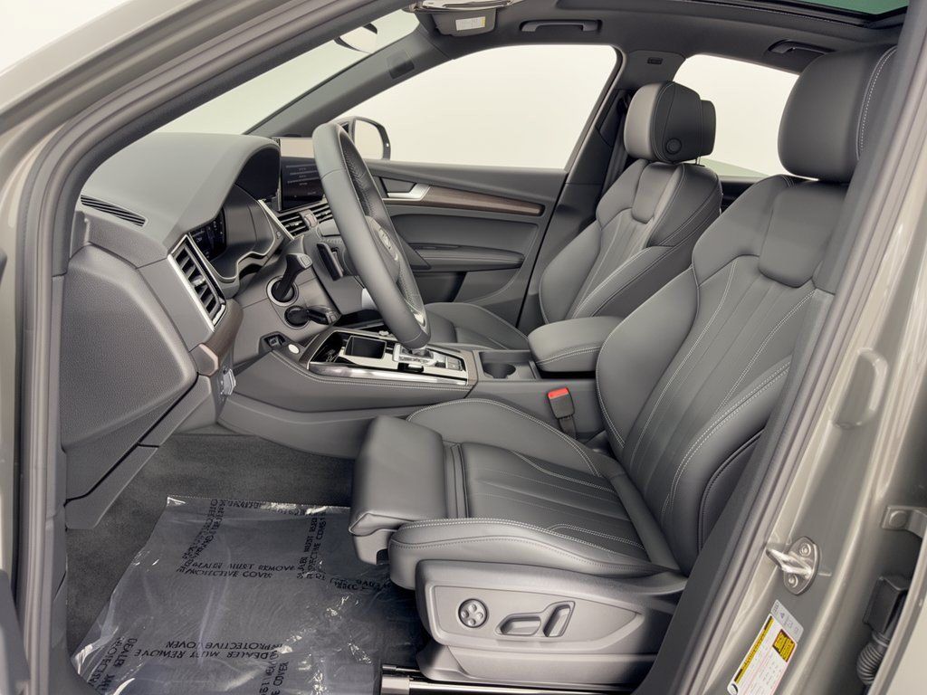 New 2025 Audi Q5 2.0T Premium Plus AWD/4WD image 5