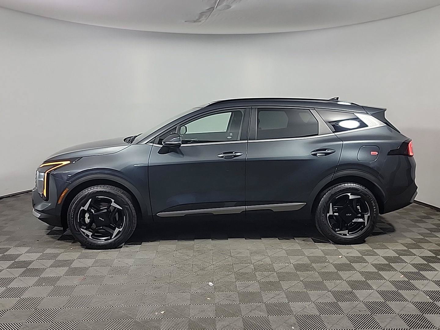 Used 2026 Kia Sportage EX w/ EX Panoramic Sunroof Package AWD/4WD image 11