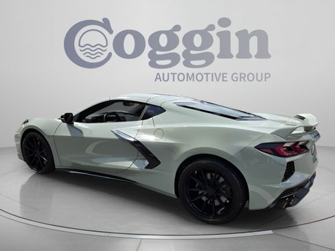 Used 2024 Chevrolet Corvette Stingray Coupe w/ Z51 Performance Package RWD image 3