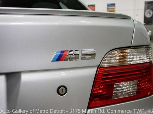 Used 2003 BMW M5 RWD image 34
