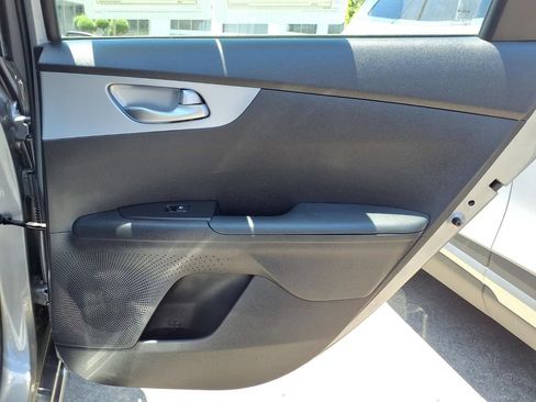 Certified 2023 Kia Forte LXS FWD image 21