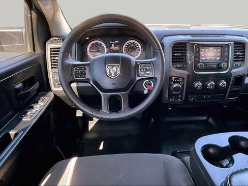 Used 2022 RAM 1500 Tradesman w/ Chrome Appearance Group AWD/4WD image 6