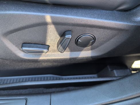 Used 2023 Ford Edge SEL w/ Convenience Package image 13