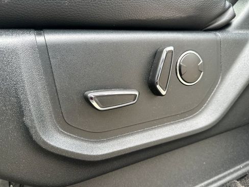 Used 2019 Ford Expedition Limited w/ Equipment Group 302A image 4