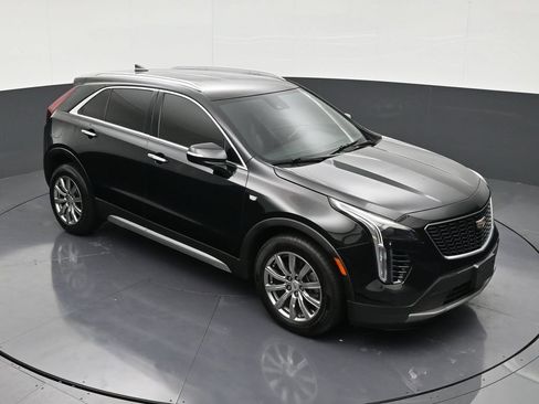 Used 2022 Cadillac XT4 Premium Luxury w/ Safety Alert Package AWD/4WD image 18
