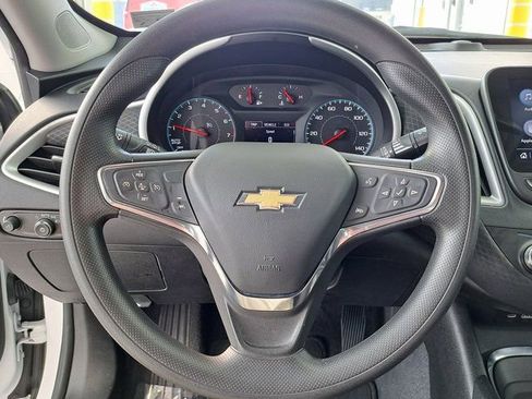 Used 2024 Chevrolet Malibu LT image 10