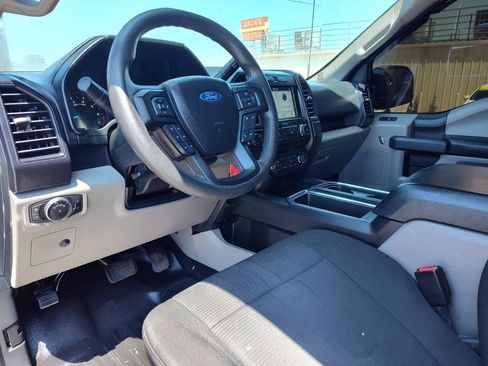 Used 2017 Ford F150 XL w/ Equipment Group 101A Mid AWD/4WD image 16