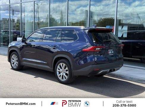 Used 2025 Toyota Grand Highlander AWD image 3