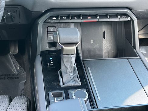 New 2026 Toyota Tundra Capstone AWD/4WD image 18