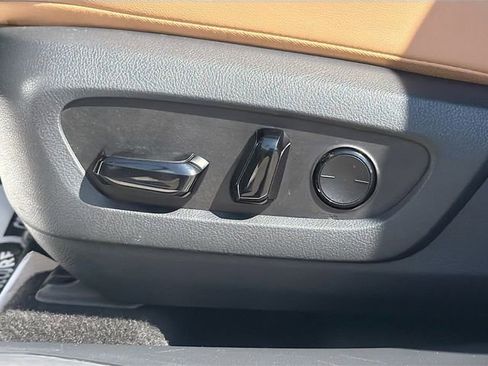 Used 2025 Lexus RX 350 Premium image 26