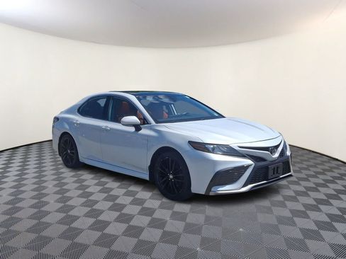 Used 2021 Toyota Camry XSE AWD/4WD image 5