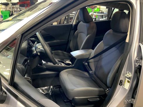 Certified 2024 Subaru Impreza 2.0i AWD/4WD image 9