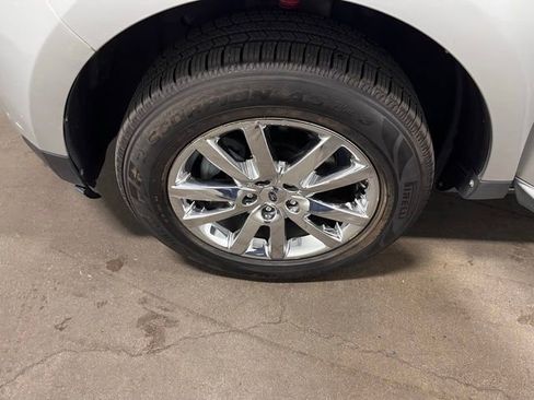 Used 2011 Ford Edge Limited w/ Vision Pkg AWD/4WD image 30