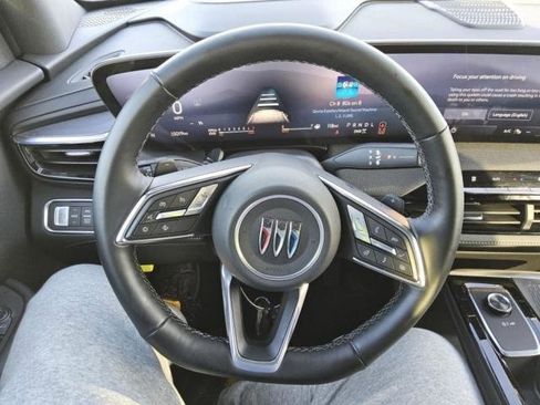 Used 2025 Buick Enclave Sport Touring image 8