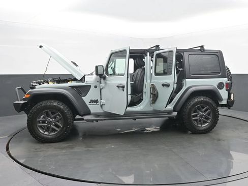 Used 2024 Jeep Wrangler Unlimited Sport AWD/4WD image 53