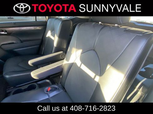 Used 2022 Toyota Highlander Platinum AWD/4WD image 6