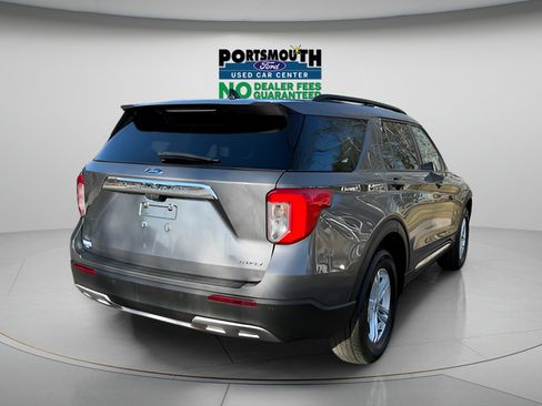 Used 2022 Ford Explorer XLT w/ Equipment Group 202A AWD/4WD image 30