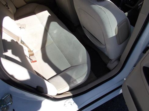 Used 2011 Chevrolet Impala LS image 23