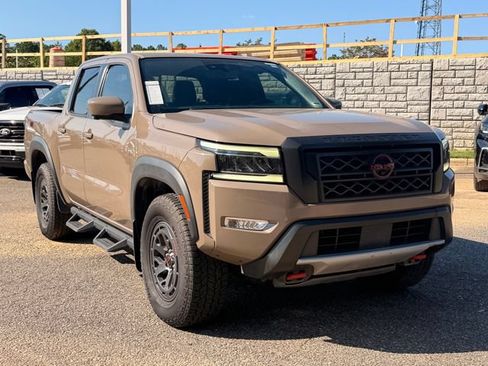 Used 2023 Nissan Frontier PRO-4X w/ Pro-4X Premium Package AWD/4WD image 4