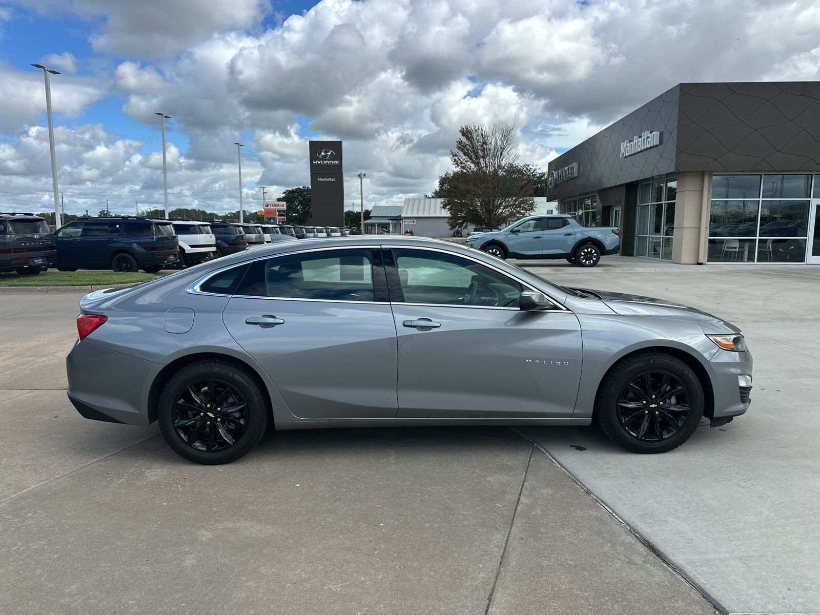 Used 2024 Chevrolet Malibu LT FWD image 12