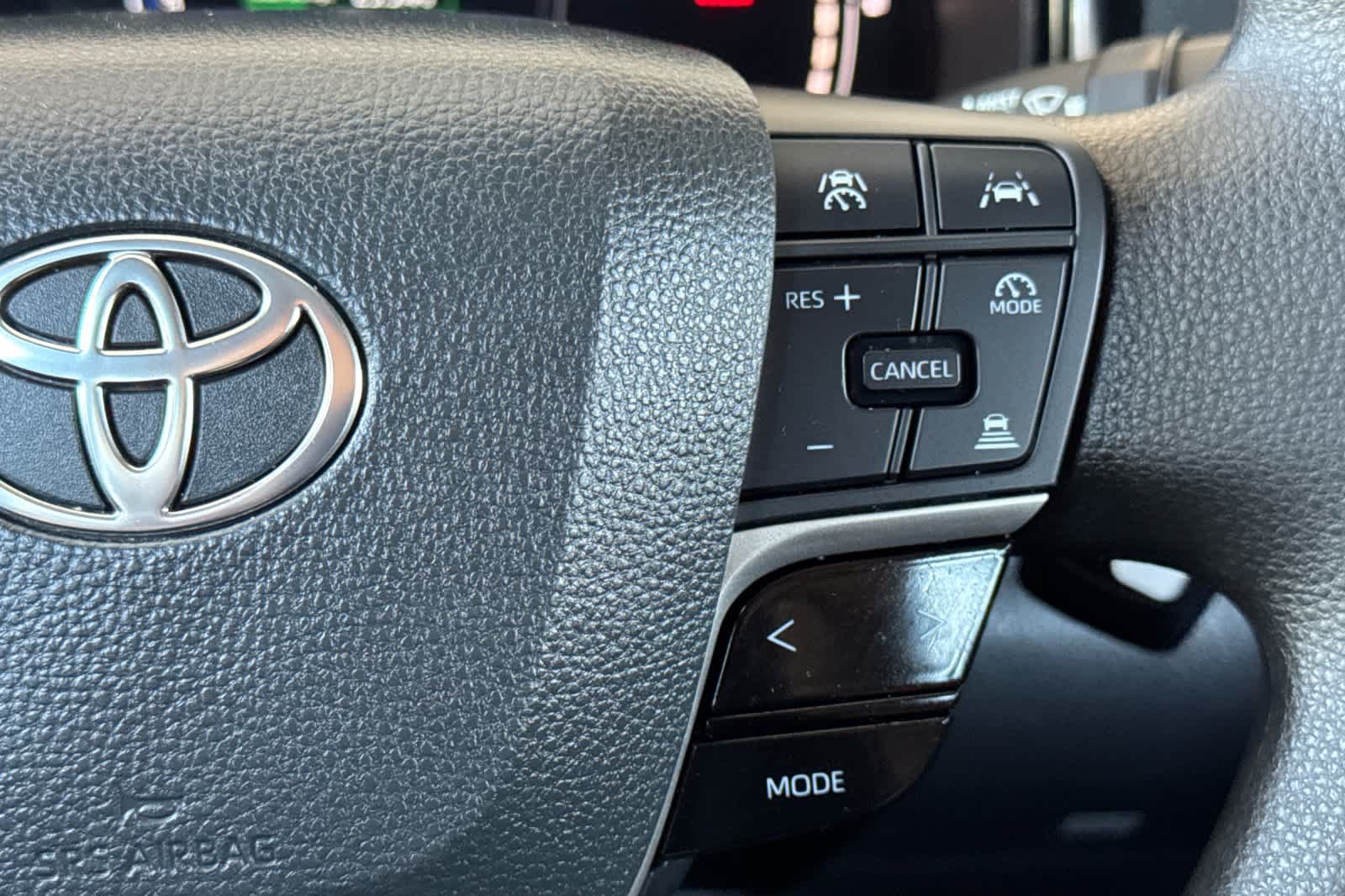 Used 2025 Toyota Camry LE FWD image 25