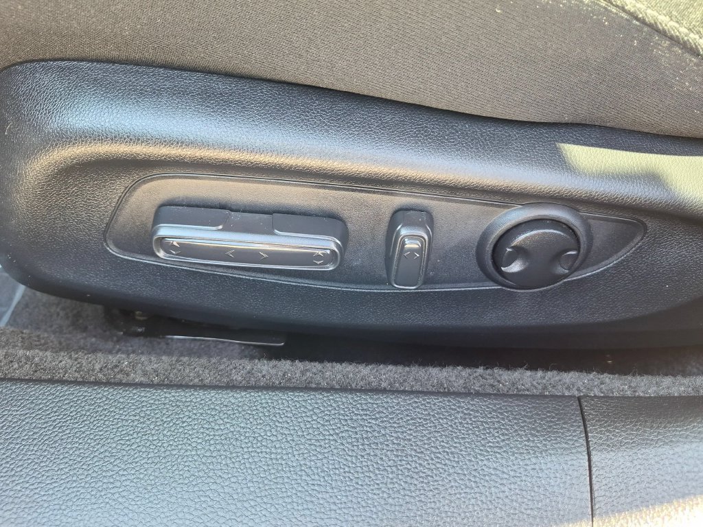 Used 2025 Honda Accord SE image 14