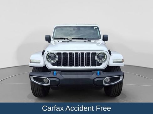 Used 2024 Jeep Wrangler Unlimited Sahara w/ Technology Group AWD/4WD image 2