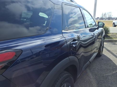 Used 2025 Nissan Pathfinder SV image 20