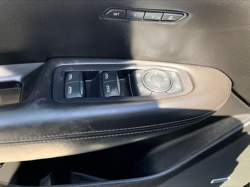 Used 2020 Cadillac XT5 Premium Luxury w/ Platinum Package AWD/4WD image 36