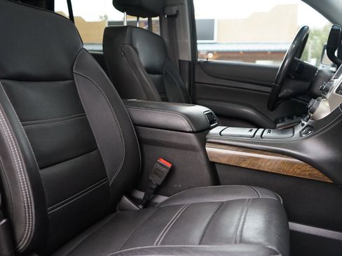 Used 2019 GMC Yukon Denali w/ Denali Ultimate Package image 24