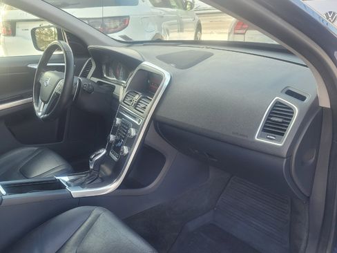 Used 2015 Volvo XC60 T6 Platinum w/ Climate Package image 26