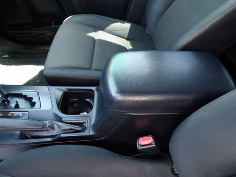 Used 2017 Toyota RAV4 LE FWD image 21