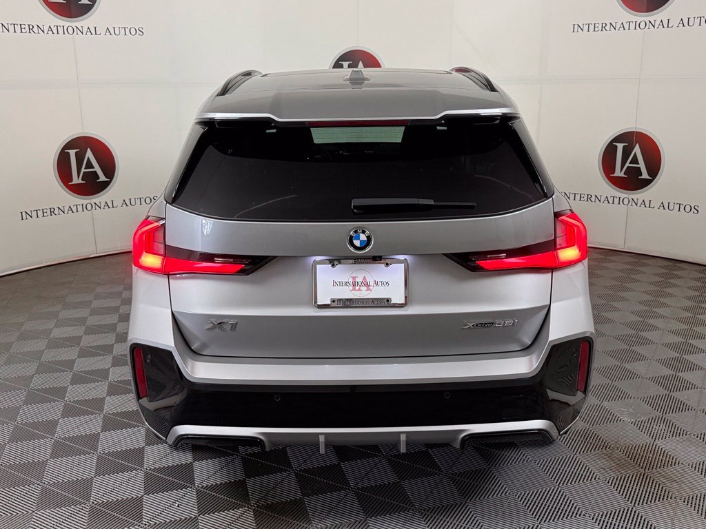 Used 2023 BMW X1 xDrive28i w/ M Sport Package AWD/4WD image 7