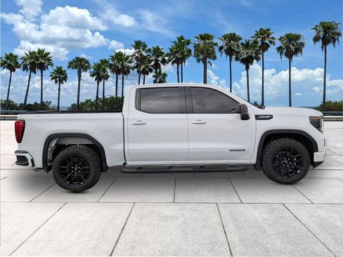 Used 2023 GMC Sierra 1500 Elevation AWD/4WD image 8