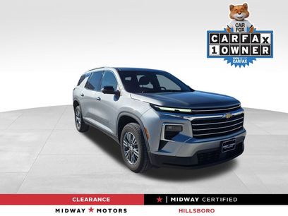 Used 2024 Chevrolet Traverse LT