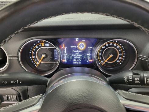 Used 2021 Jeep Wrangler Unlimited Sahara AWD/4WD image 51