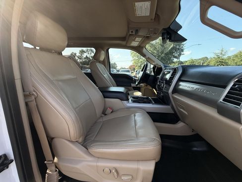 Used 2017 Ford F250 Lariat w/ Lariat Ultimate Package image 25