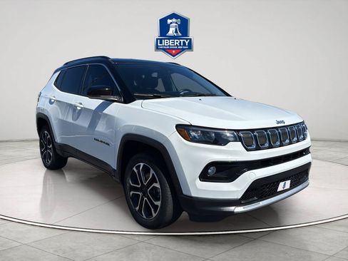Certified 2022 Jeep Compass Limited AWD/4WD image 16