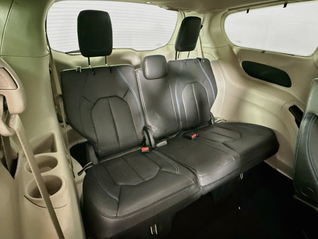Certified 2021 Chrysler Pacifica Touring-L w/ Uconnect Theater Family Group AWD/4WD image 37