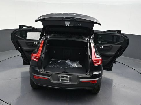 New 2026 Volvo XC40 B5 Ultra AWD/4WD image 33